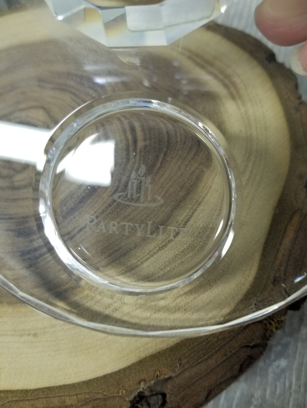 Crystal Cross Tealight Holder - Picture 7 of 11
